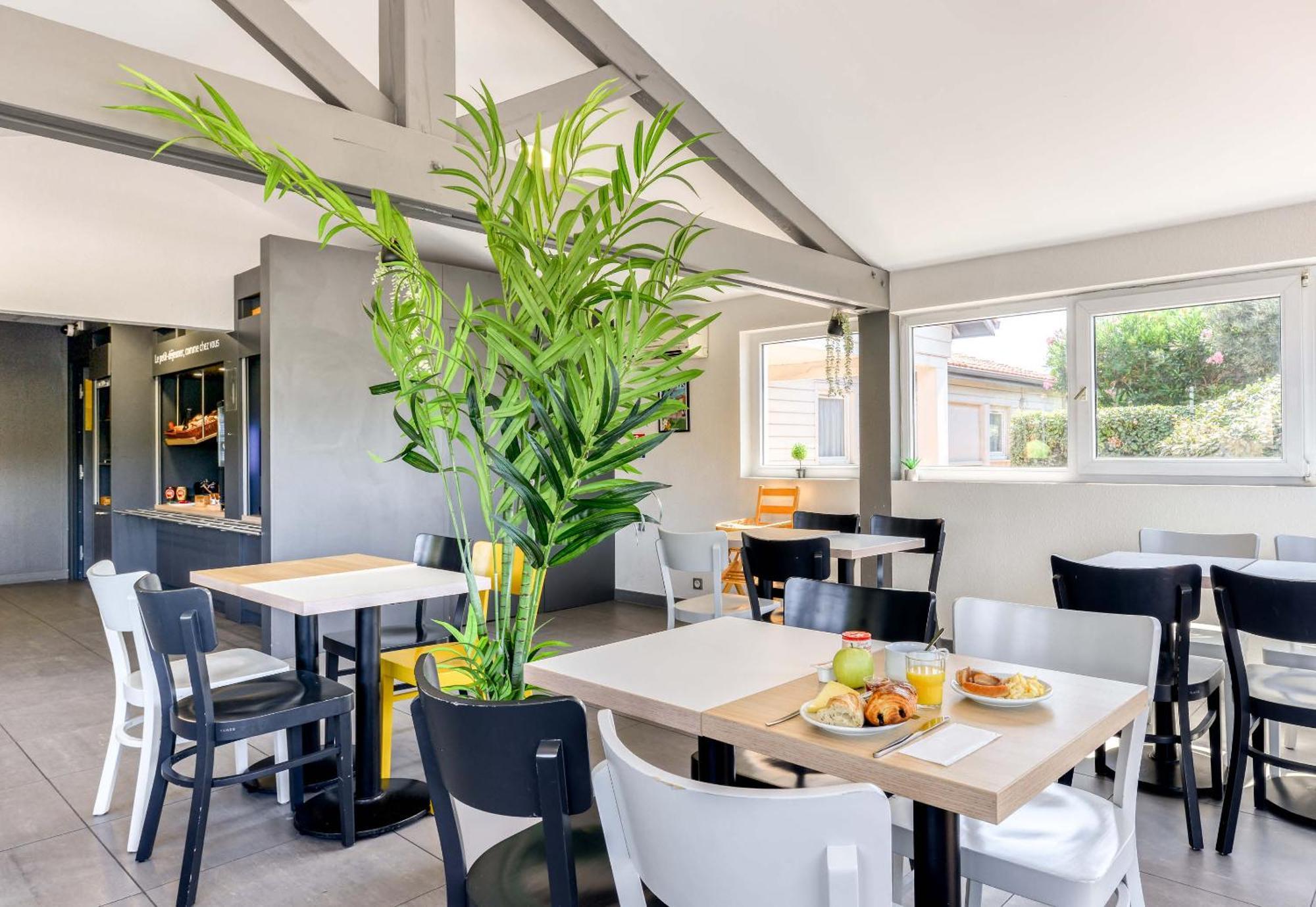 B&B Hotel Narbonne 1 Экстерьер фото