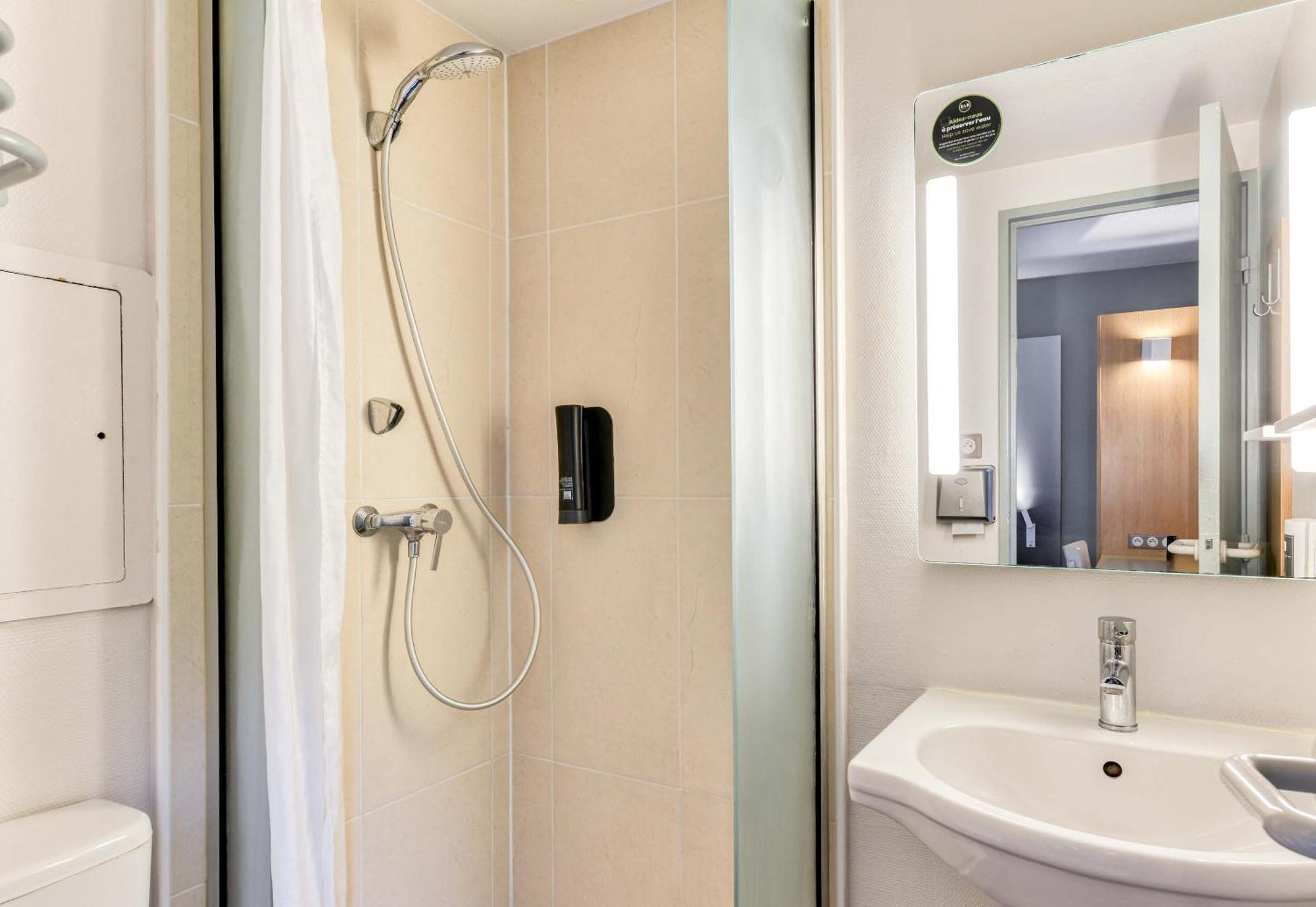 B&B Hotel Narbonne 1 Экстерьер фото